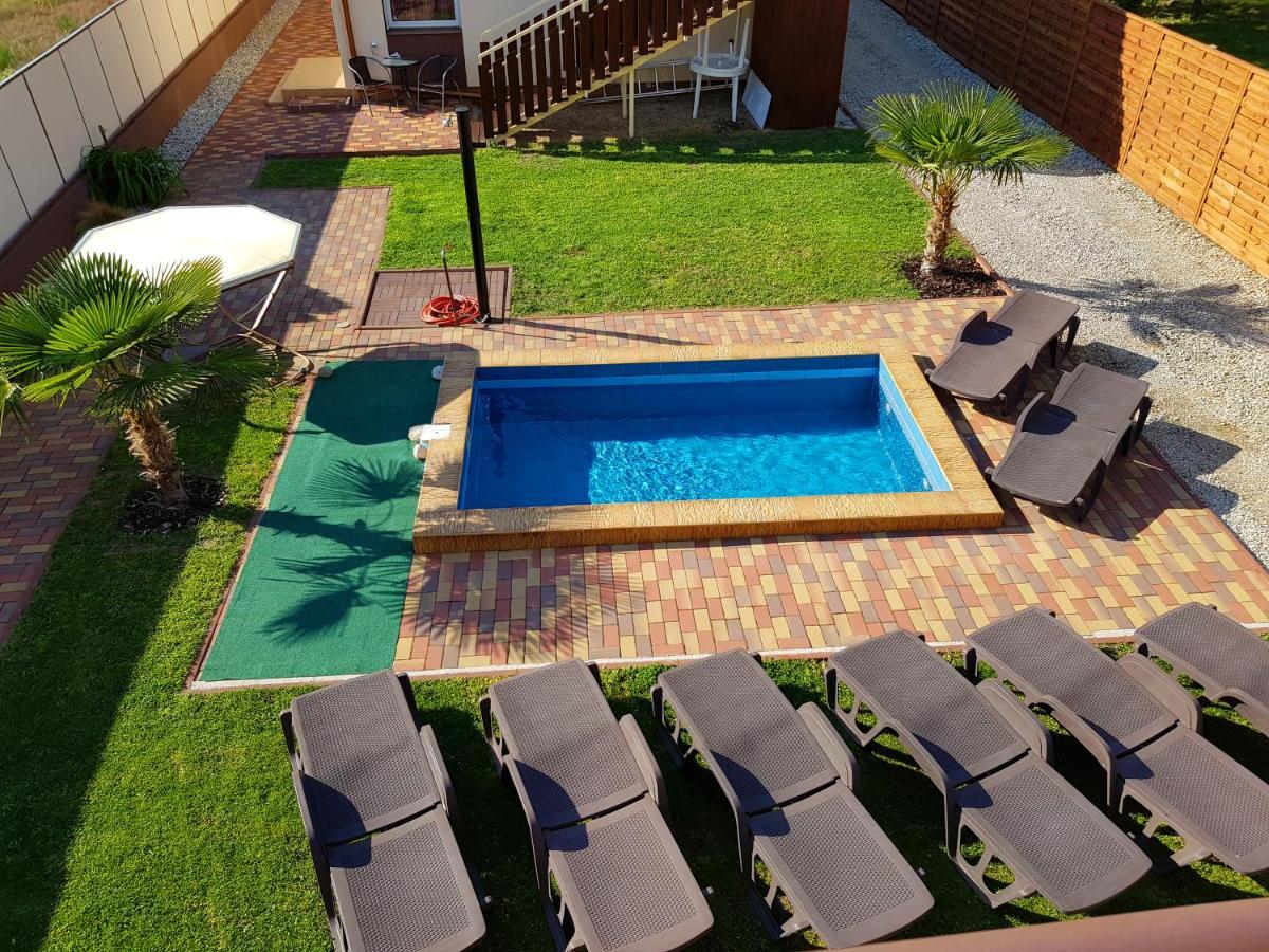 Napsugar Villa B Шиофок Экстерьер фото