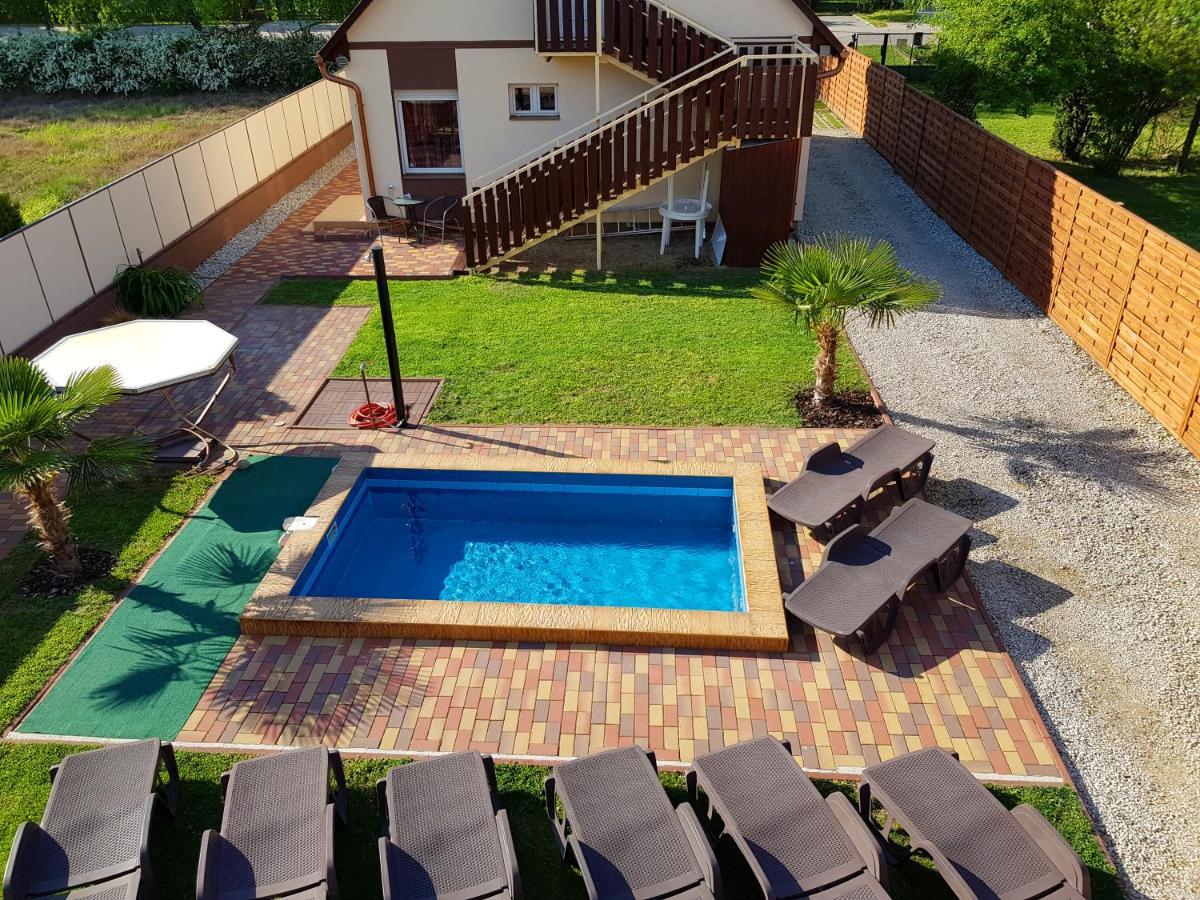 Napsugar Villa B Шиофок Экстерьер фото